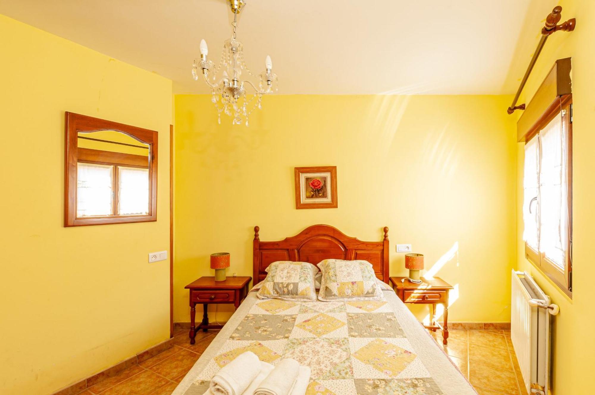 Apartamentos La Regoria Arenas De Cabrales Εξωτερικό φωτογραφία