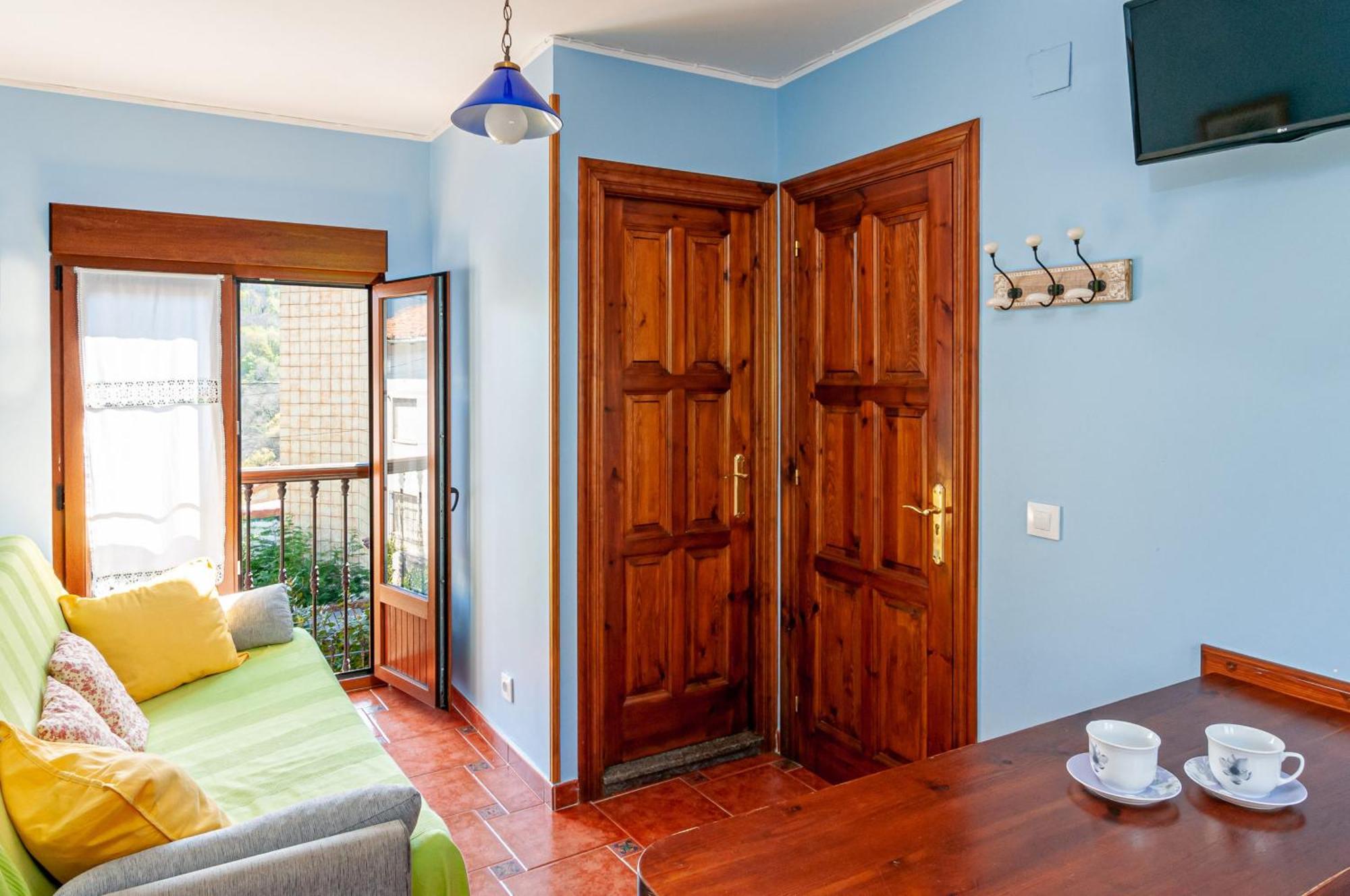 Apartamentos La Regoria Arenas De Cabrales Εξωτερικό φωτογραφία