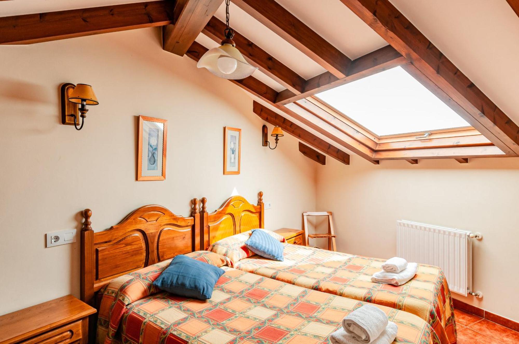 Apartamentos La Regoria Arenas De Cabrales Εξωτερικό φωτογραφία