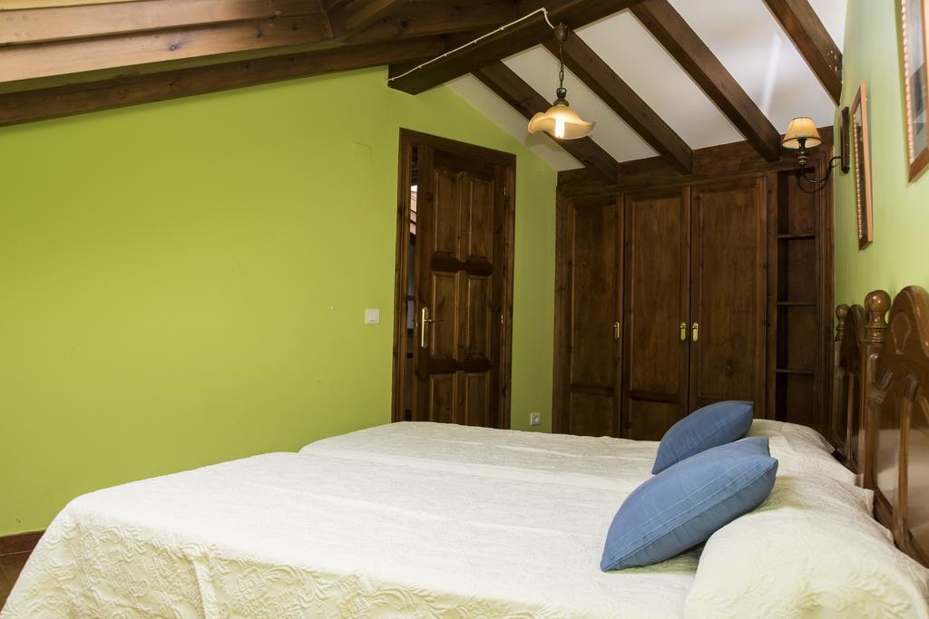 Apartamentos La Regoria Arenas De Cabrales Εξωτερικό φωτογραφία